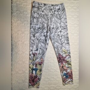 Evolution and Creation Floral Leggings Gray Multicolor Size Small